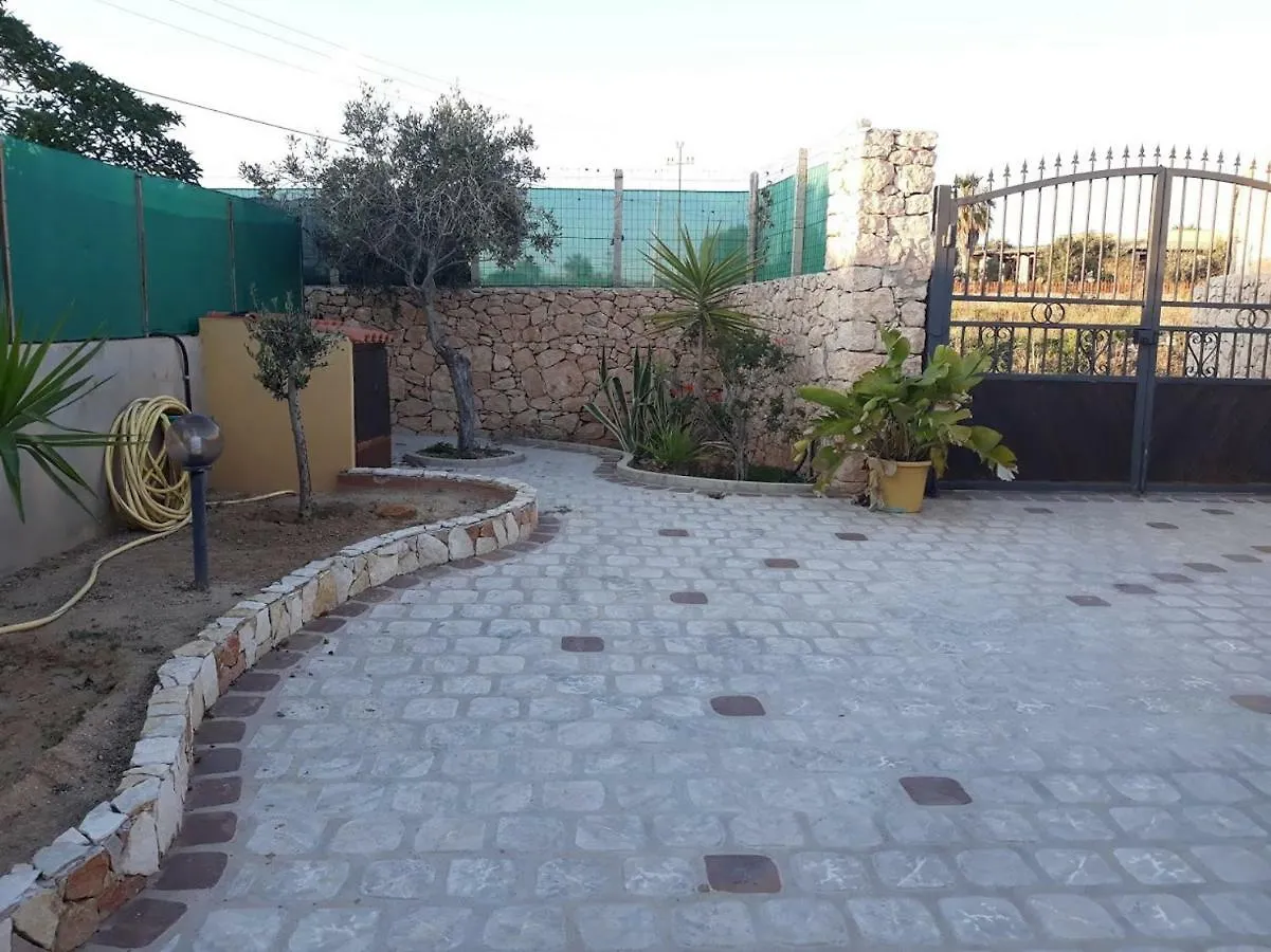 Le Casette Di Simona Lampedusa Italy